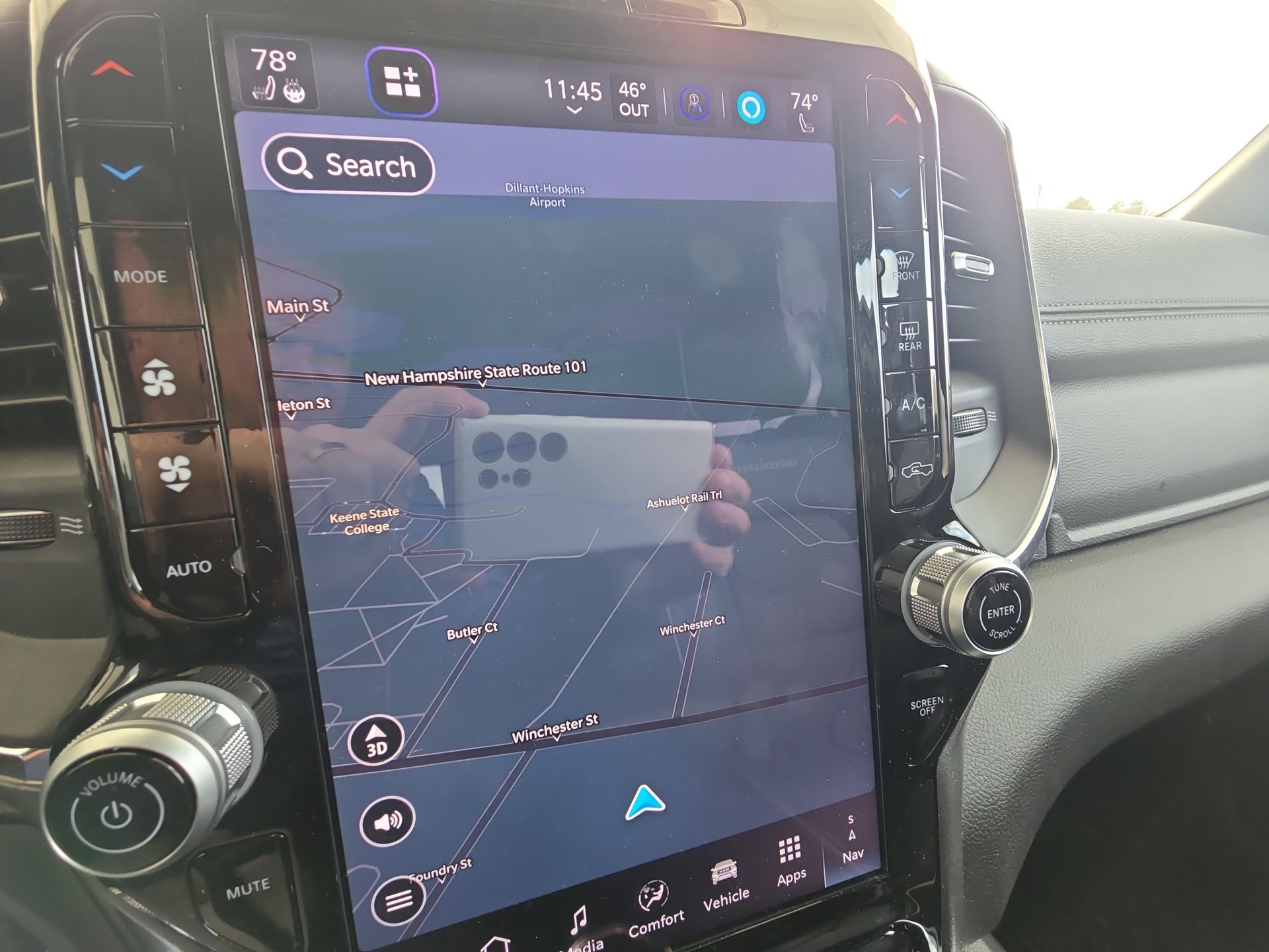 2025 RAM 1500 Laramie Crew Cab 4x4 5'7" Box