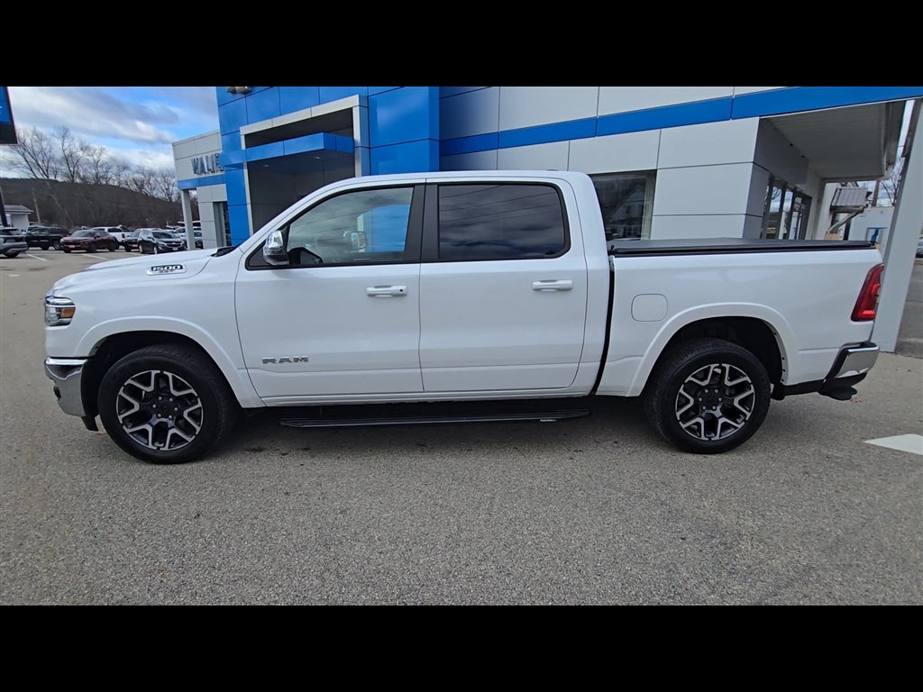 2025 RAM 1500 Laramie Crew Cab 4x4 5'7" Box