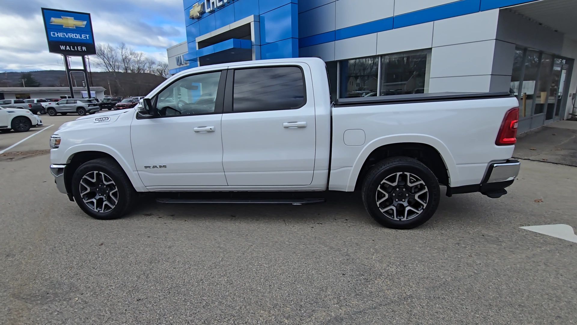 2025 RAM 1500 Laramie Crew Cab 4x4 5'7" Box