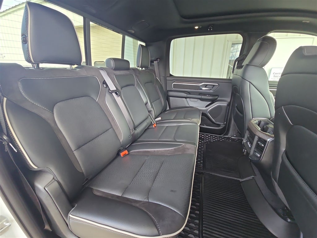 2025 RAM 1500 Laramie Crew Cab 4x4 5'7" Box