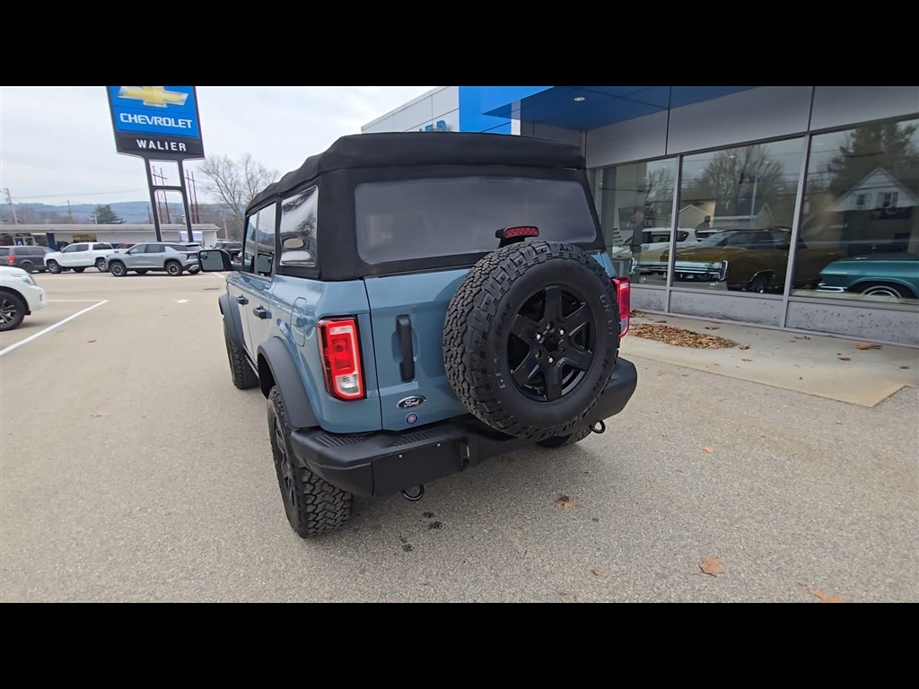 2021 Ford Bronco Base