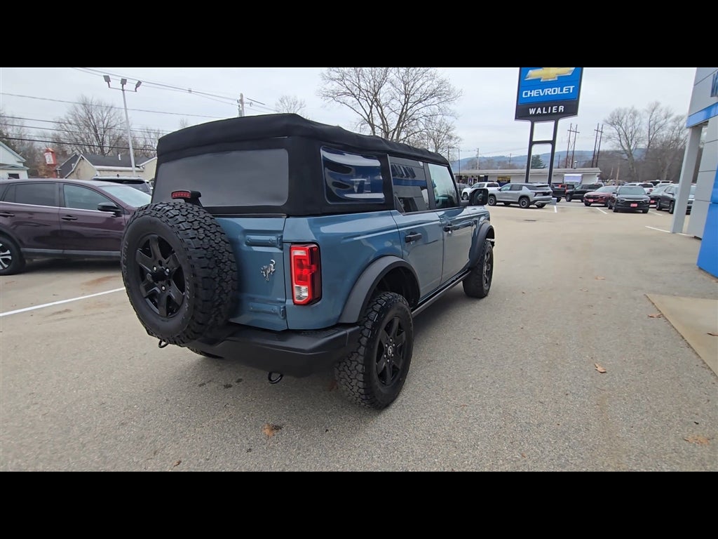 2021 Ford Bronco Base