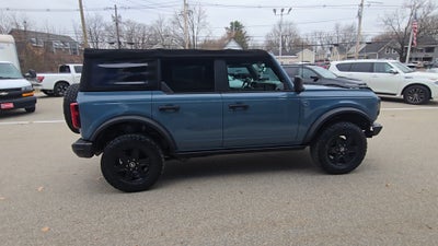 2021 Ford Bronco Base