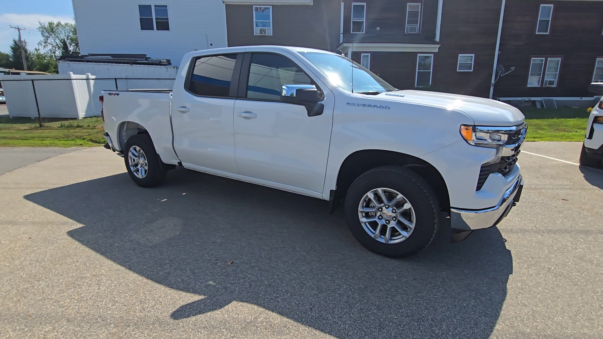 2025 Chevrolet Silverado 1500 LT (2FL)