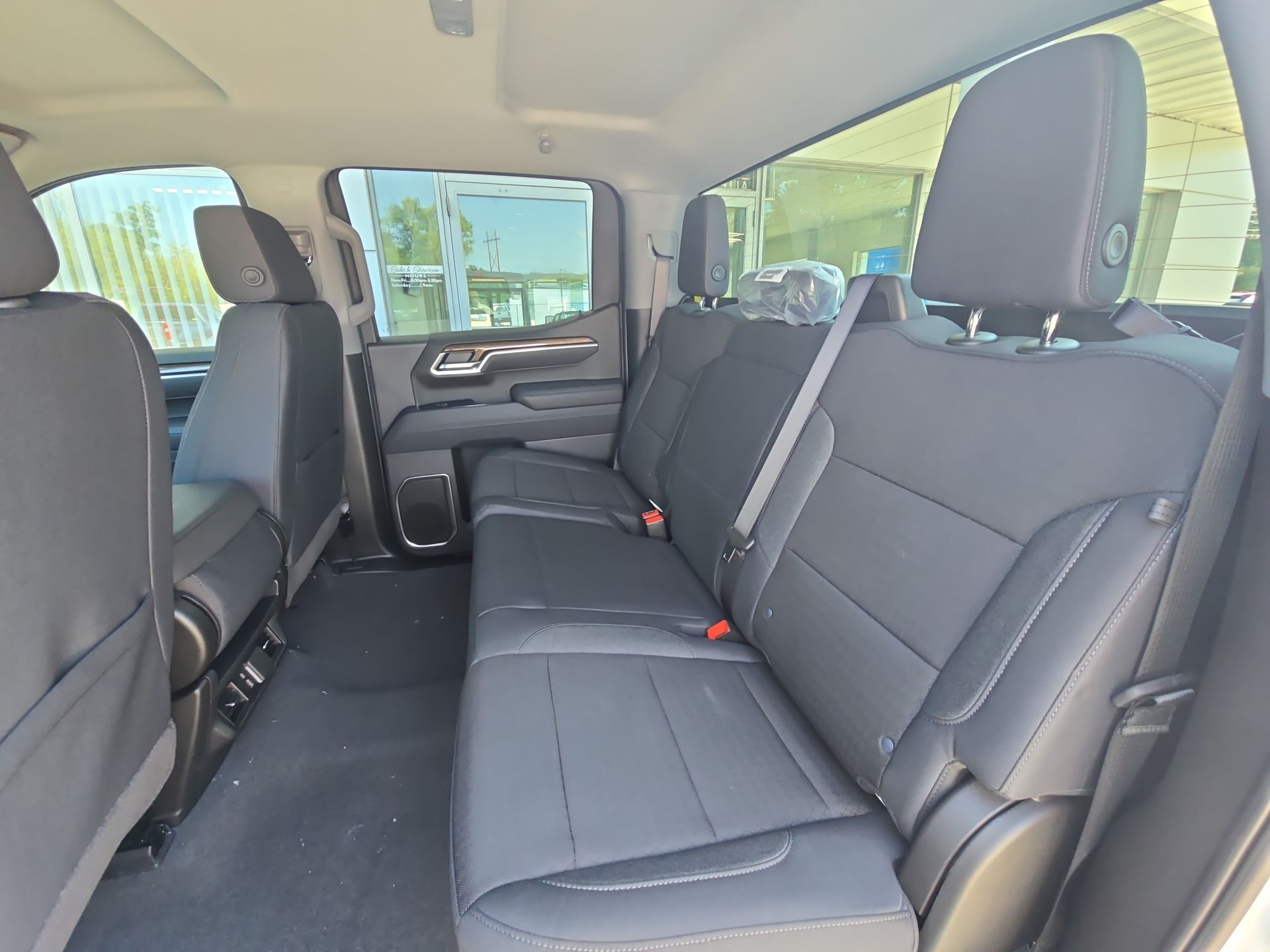 2025 Chevrolet Silverado 1500 LT (2FL)