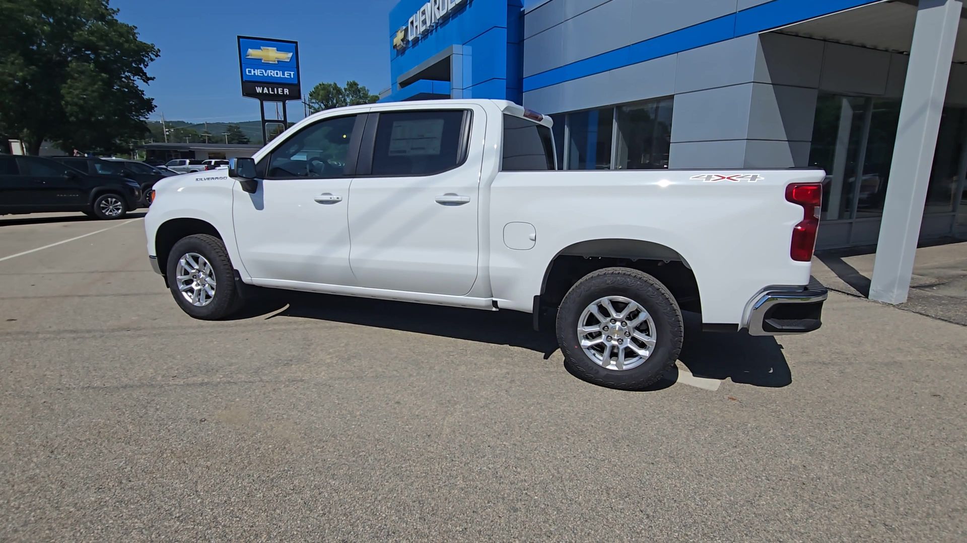 2025 Chevrolet Silverado 1500 LT (2FL)