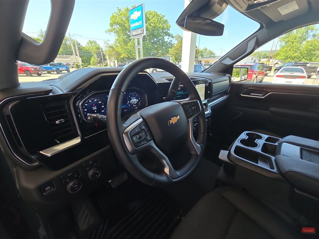 2025 Chevrolet Silverado 1500 LT (2FL)
