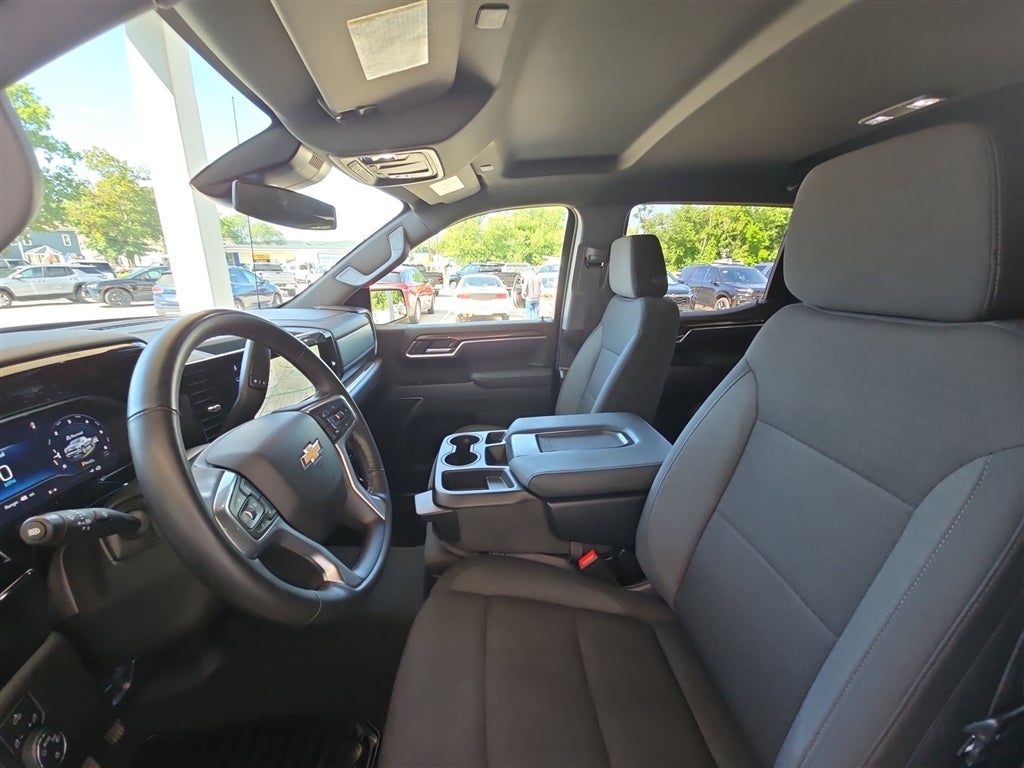 2025 Chevrolet Silverado 1500 LT (2FL)
