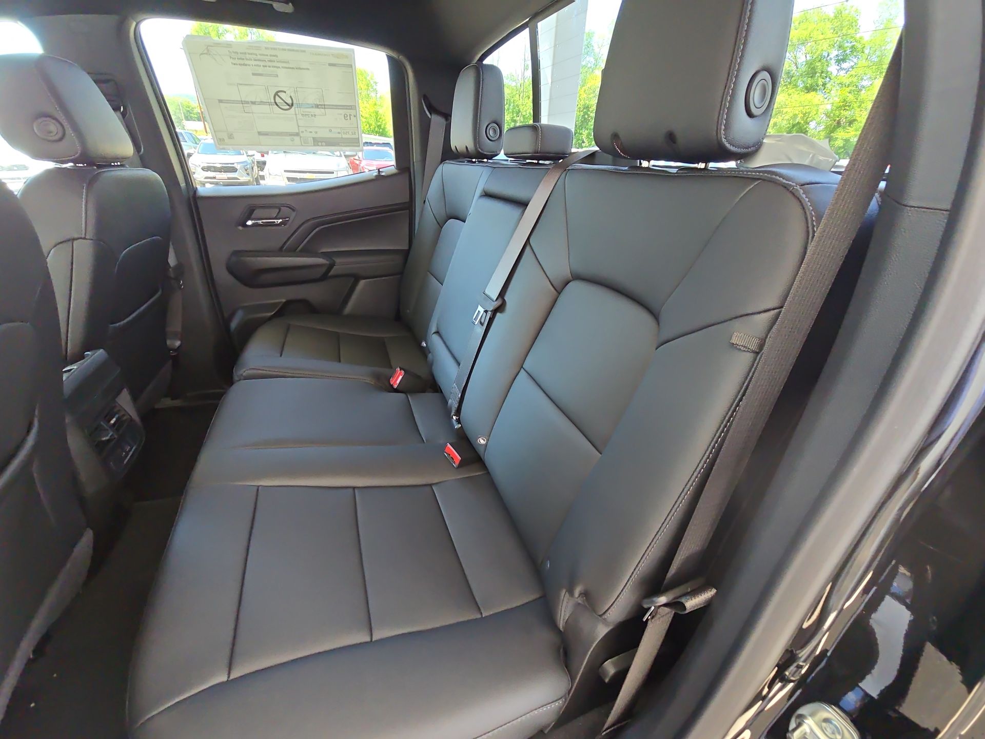 2025 Chevrolet Colorado WT/LT