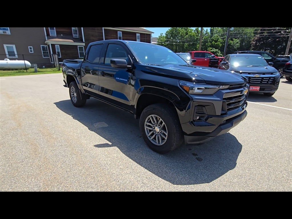 2025 Chevrolet Colorado WT/LT