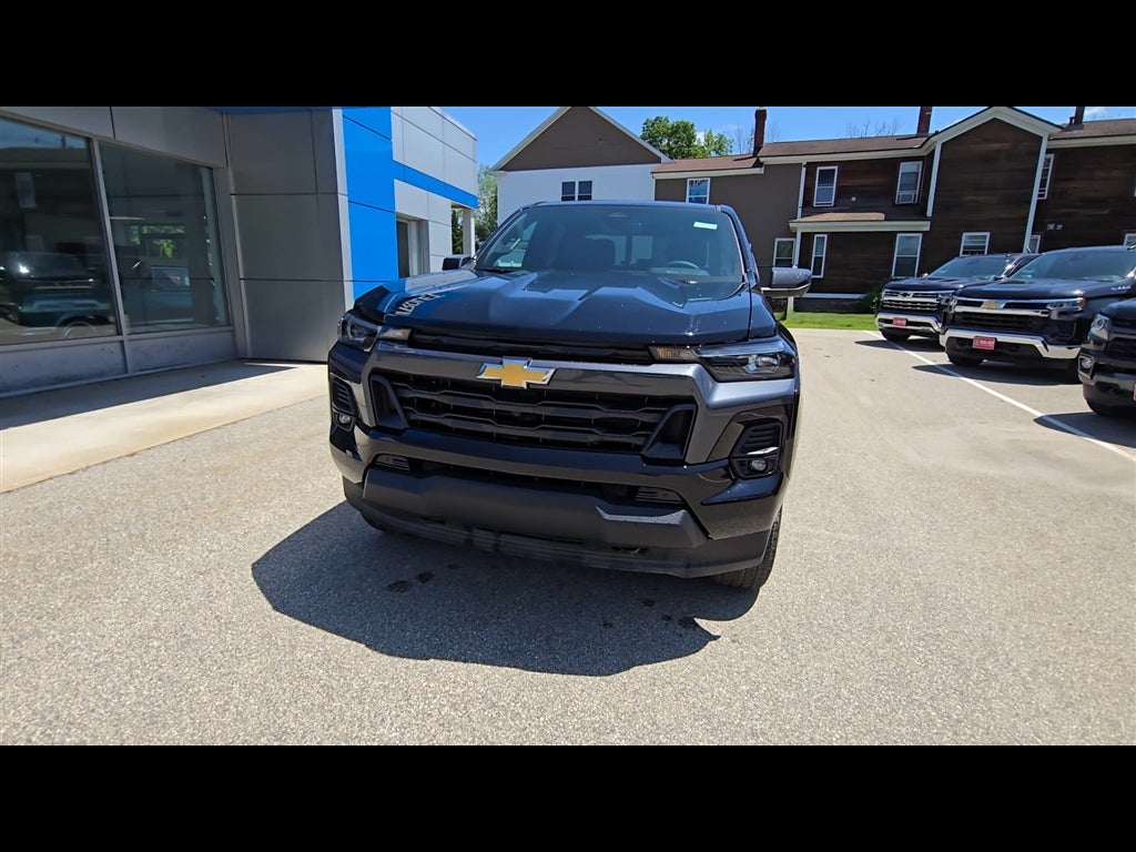 2025 Chevrolet Colorado WT/LT
