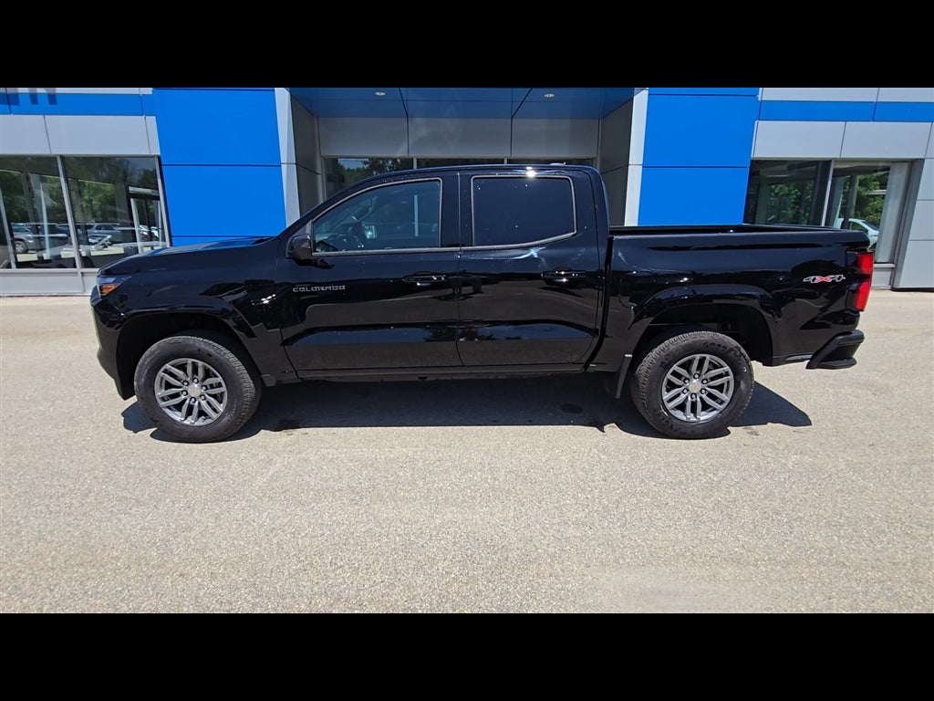 2025 Chevrolet Colorado WT/LT