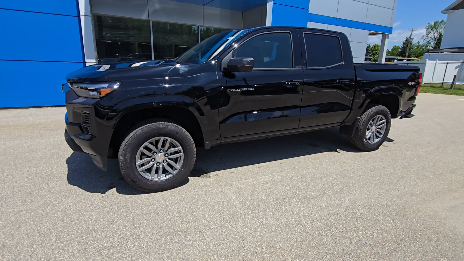 2025 Chevrolet Colorado WT/LT
