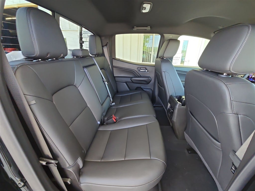 2025 Chevrolet Colorado WT/LT