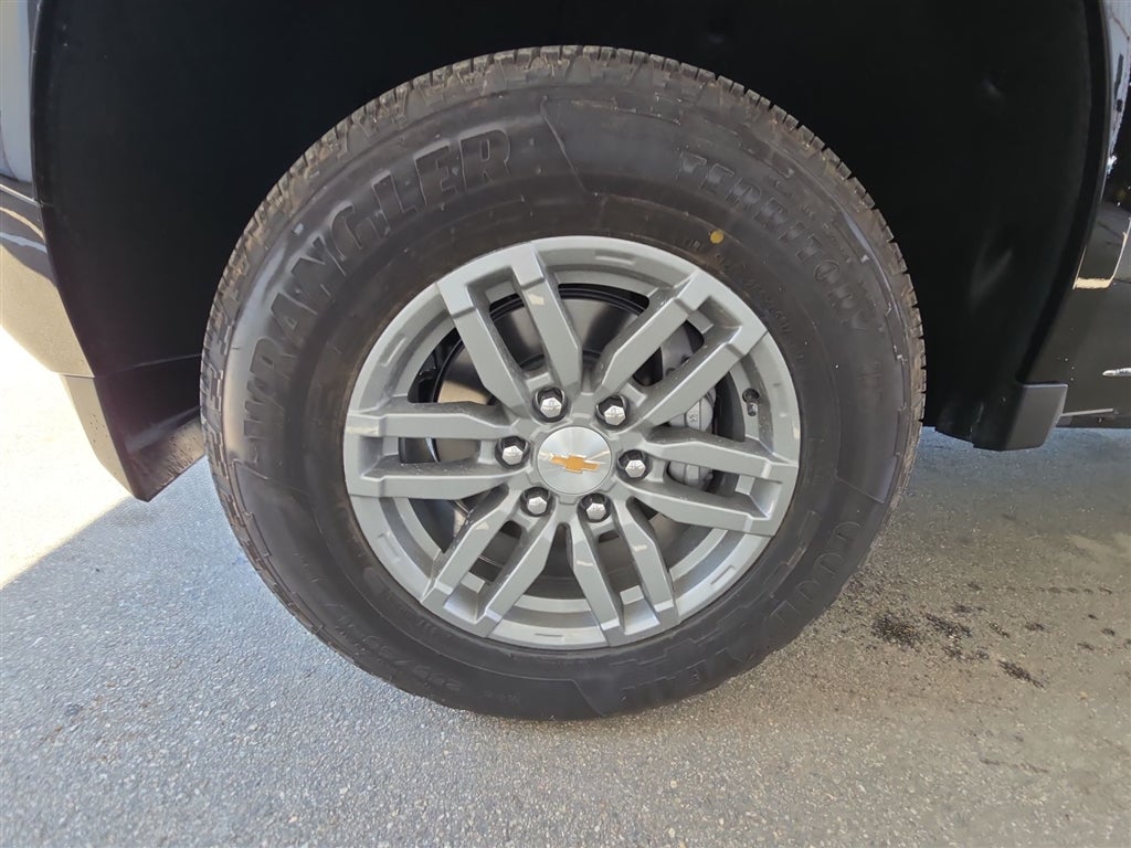 2025 Chevrolet Colorado WT/LT