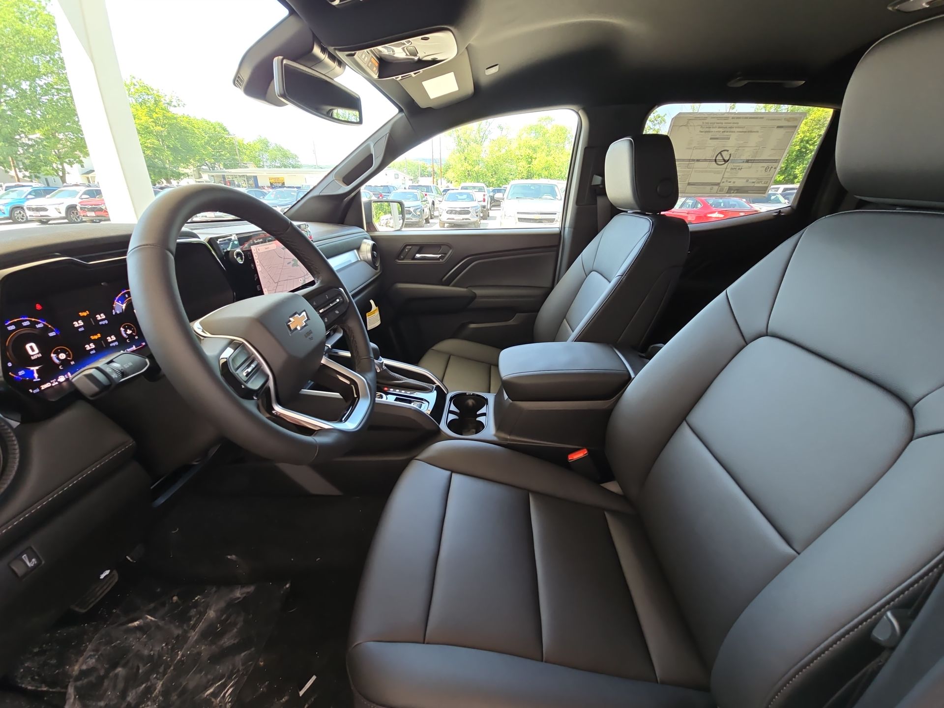 2025 Chevrolet Colorado WT/LT