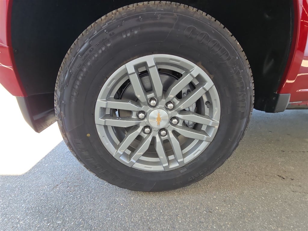 2025 Chevrolet Colorado WT/LT