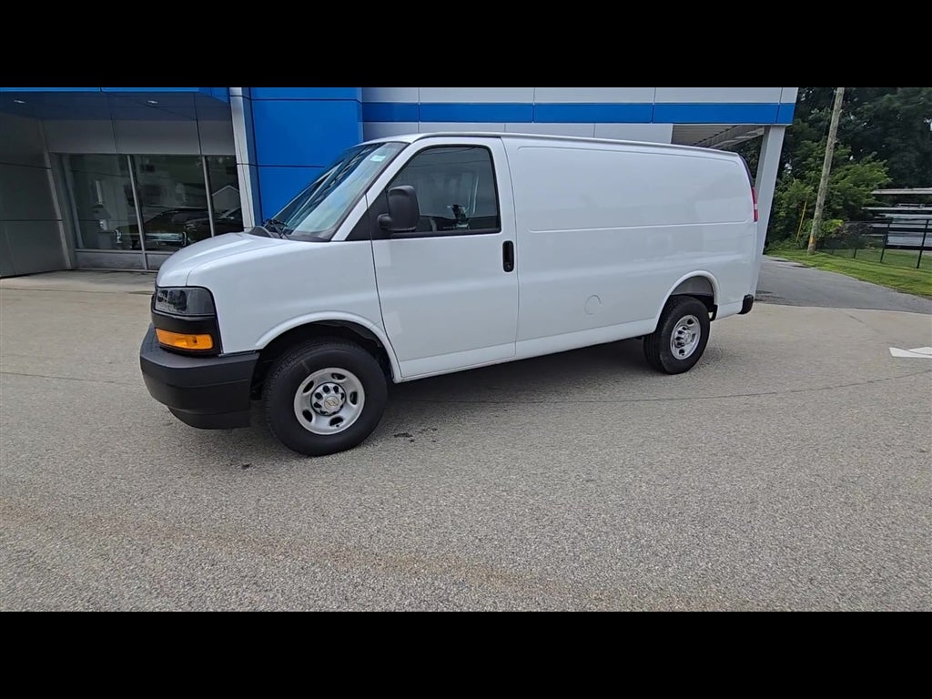 2026 Chevrolet Express Cargo WT