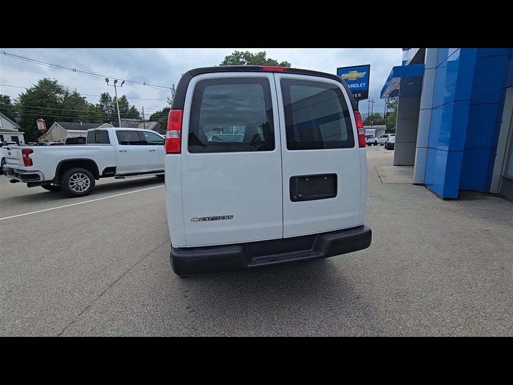2026 Chevrolet Express Cargo WT