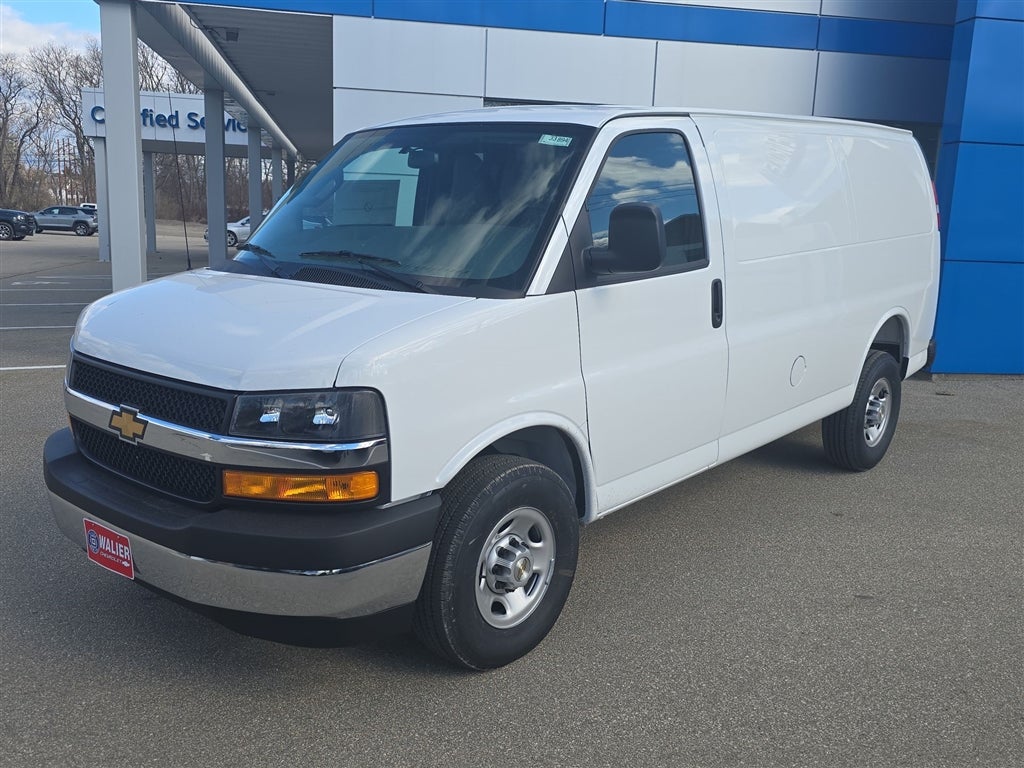 2026 Chevrolet Express Cargo WT