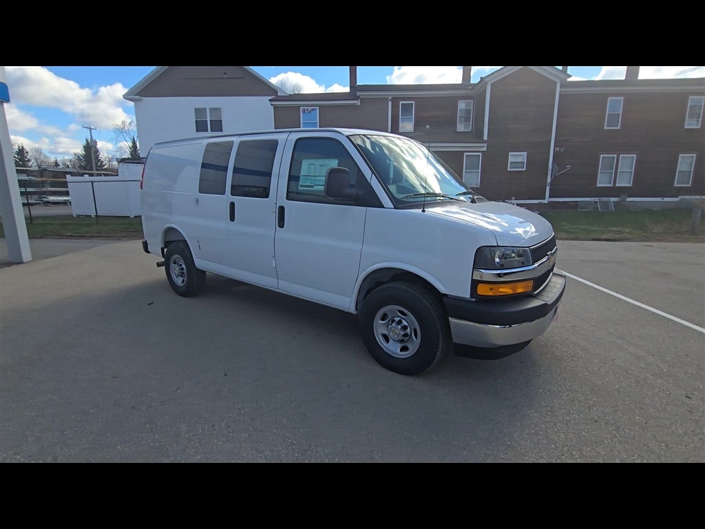 2026 Chevrolet Express Cargo WT