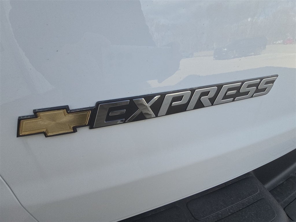 2026 Chevrolet Express Cargo WT