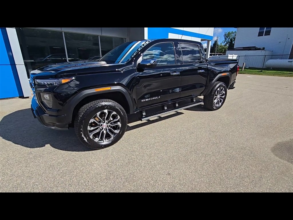 2025 GMC Canyon Denali