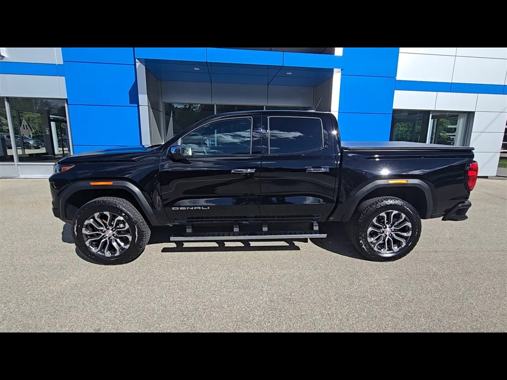 2025 GMC Canyon Denali