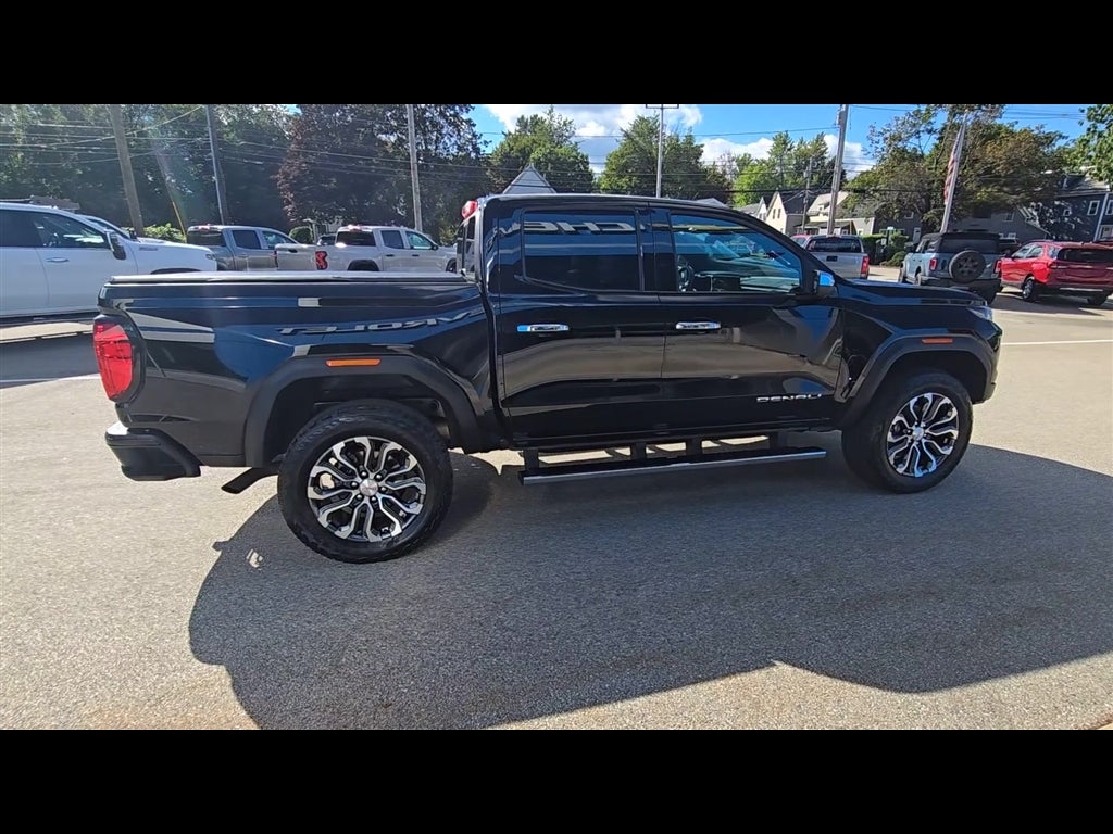 2025 GMC Canyon Denali