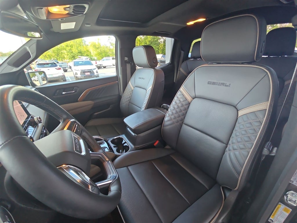 2025 GMC Canyon Denali