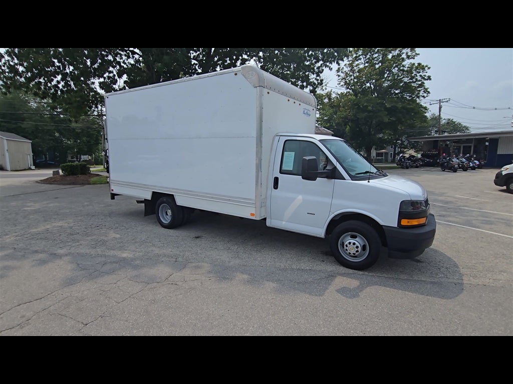 2018 Chevrolet Express Cutaway 3500 Work Van