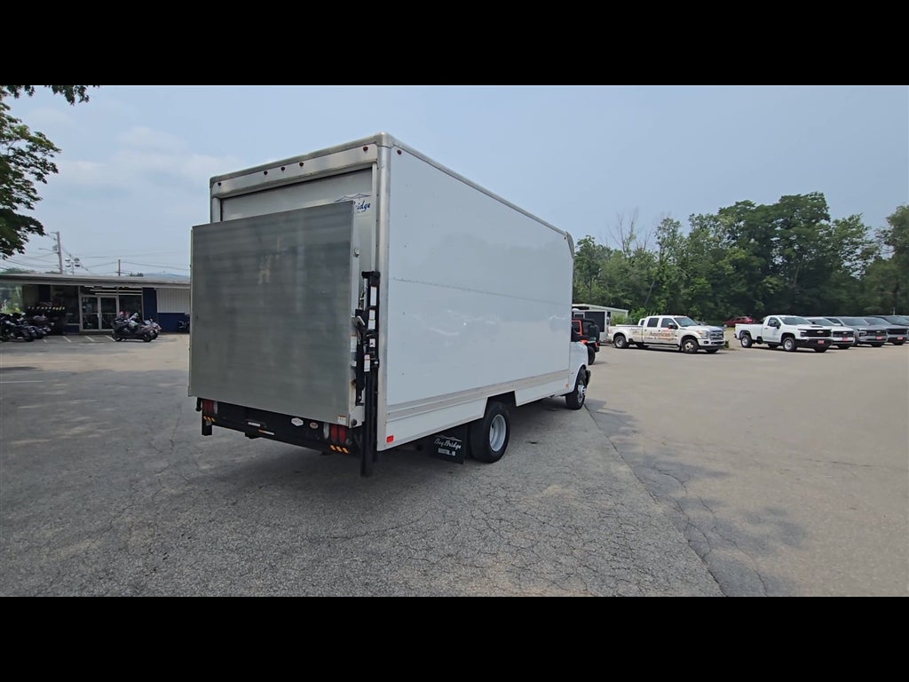 2018 Chevrolet Express Cutaway 3500 Work Van