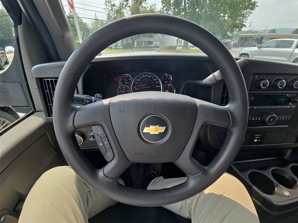 2018 Chevrolet Express Cutaway 3500 Work Van