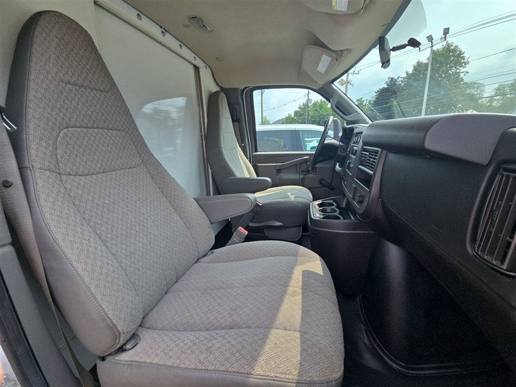2018 Chevrolet Express Cutaway 3500 Work Van