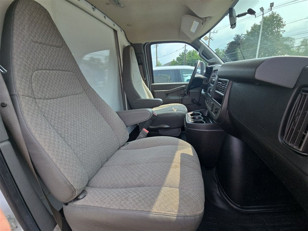 2018 Chevrolet Express Cutaway 3500 Work Van