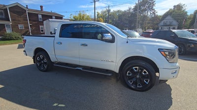 2021 Nissan TITAN Crew Cab Platinum Reserve 4x4
