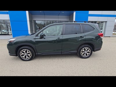 2023 Subaru Forester Premium