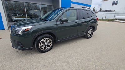2023 Subaru Forester Premium